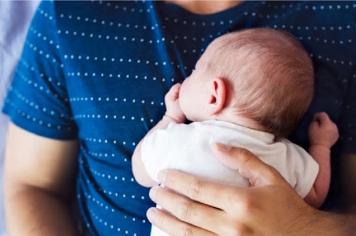 Más de 563.000 madres y padres han recibido hasta la fecha la devolución del IRPF vinculada con los permisos de maternidad y paternidad entre 2014 y 2017.